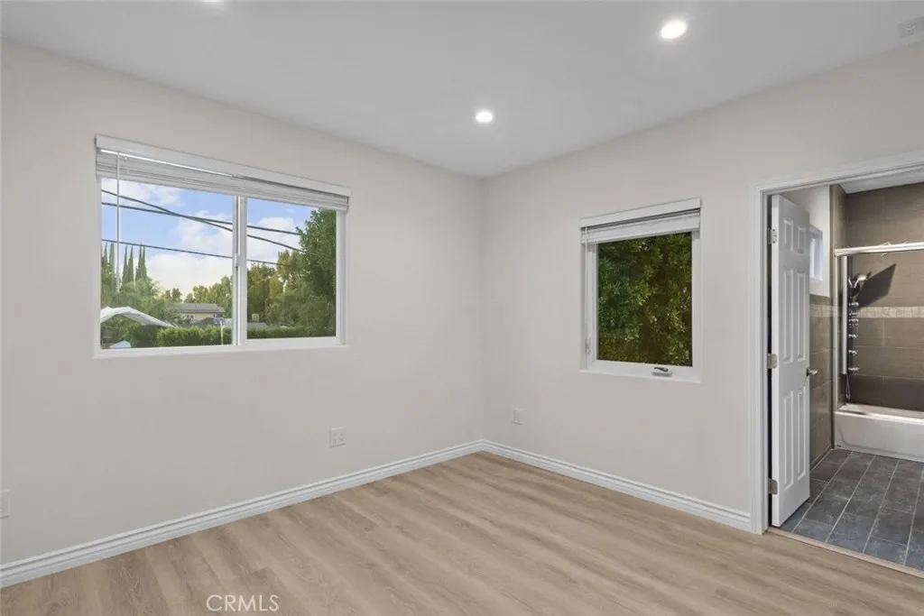 4951 Enfield Avenue, Encino, California 91316 home-pic-45